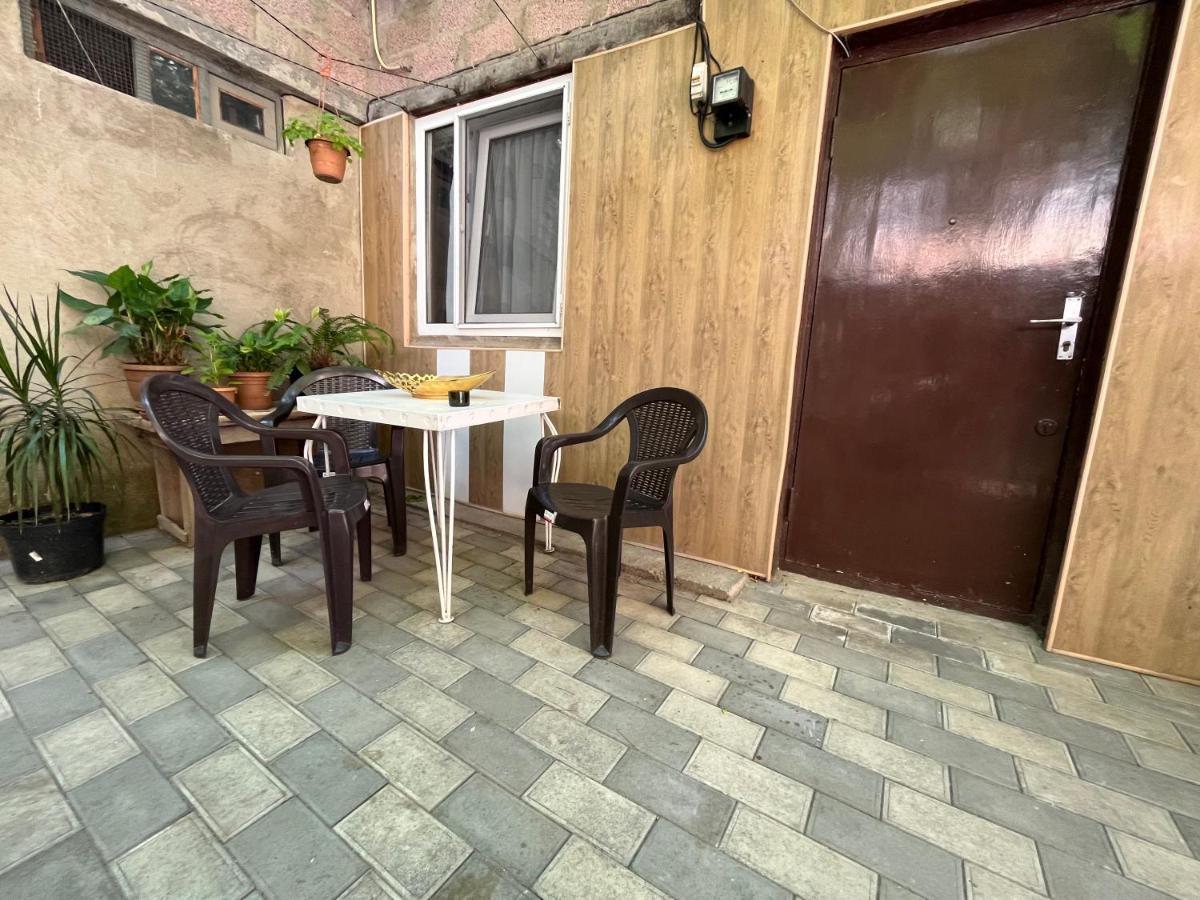 Апартаменти Cortile Тбілісі Екстер'єр фото