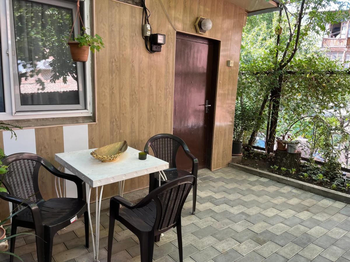 Апартаменти Cortile Тбілісі Екстер'єр фото